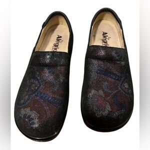 Algeria Keli Flora Fushion Nursing & professional leather black floral shoes